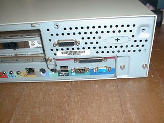 IBM Aptiva type 2165の背面