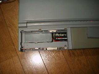 PC-9801NS/Tに収めた006P電池