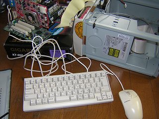 マザーボードにHHKB Lite2を繋げる