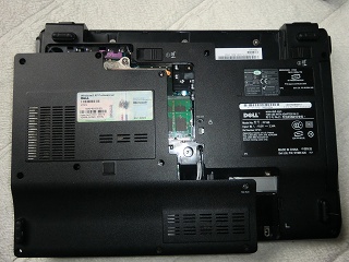 ノートPCのCPU・メモリ・HDDのカバー