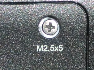M2.5×5のビス