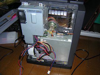 サイドカバーを取ったX68000XVI